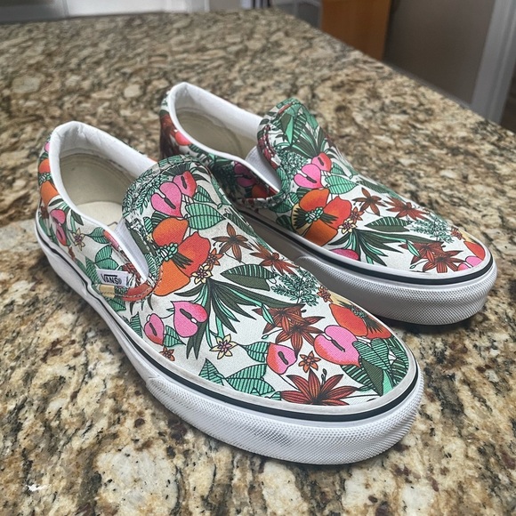 Shoes - Women’s Floral Slip On Vans